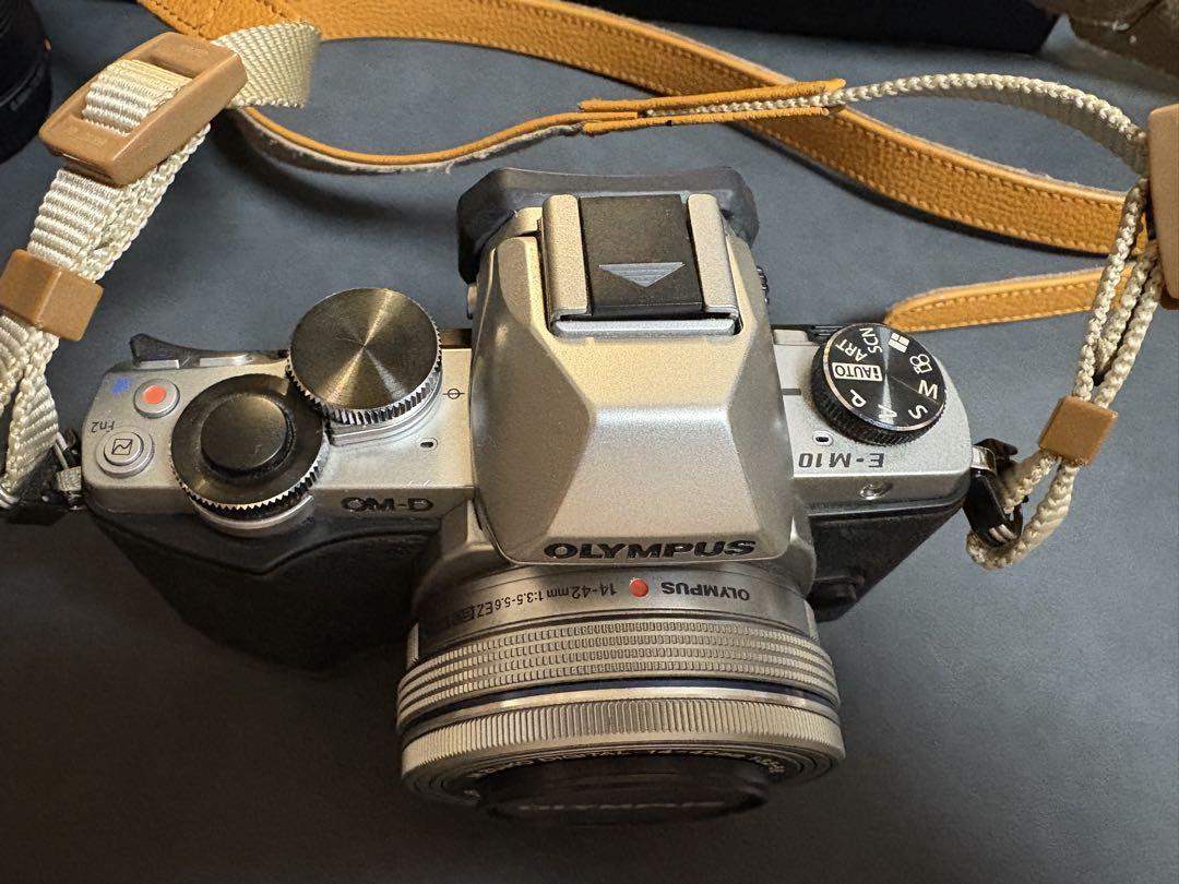 OLYMPUS OM-D E-M10 オリンパス一眼レフカメラ
