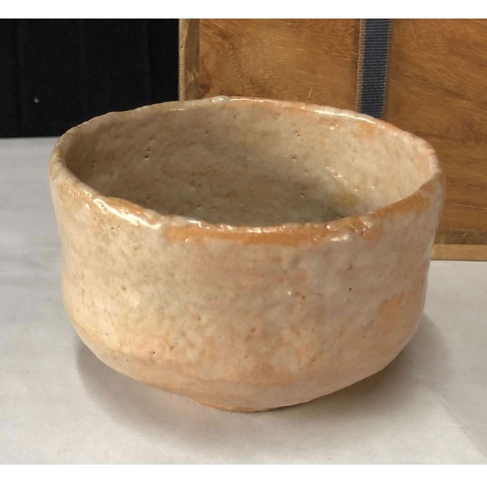 e2835 楽茶碗 木箱入り 楽焼 抹茶碗 茶道具