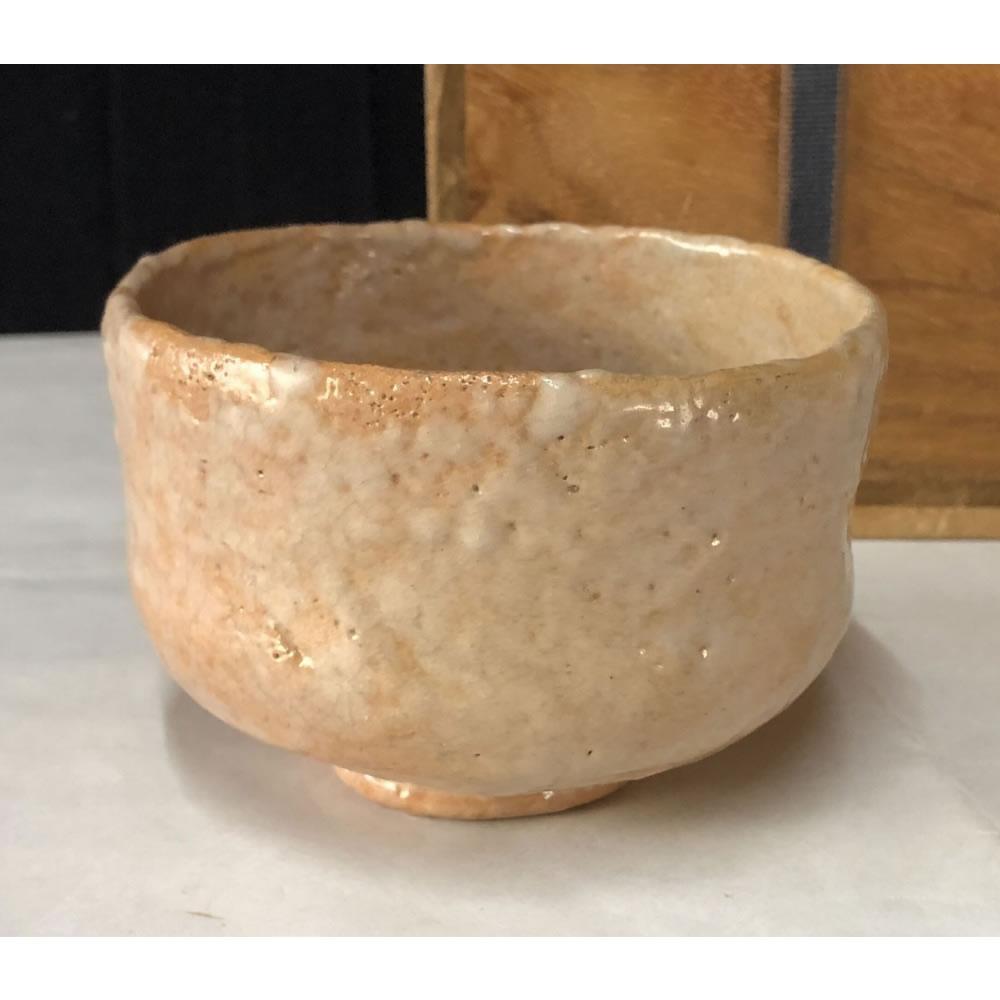e2835 楽茶碗 木箱入り 楽焼 抹茶碗 茶道具
