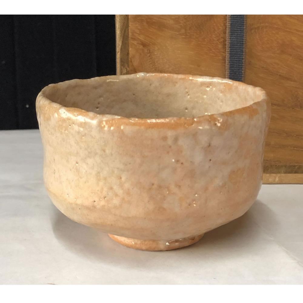 e2835 楽茶碗 木箱入り 楽焼 抹茶碗 茶道具