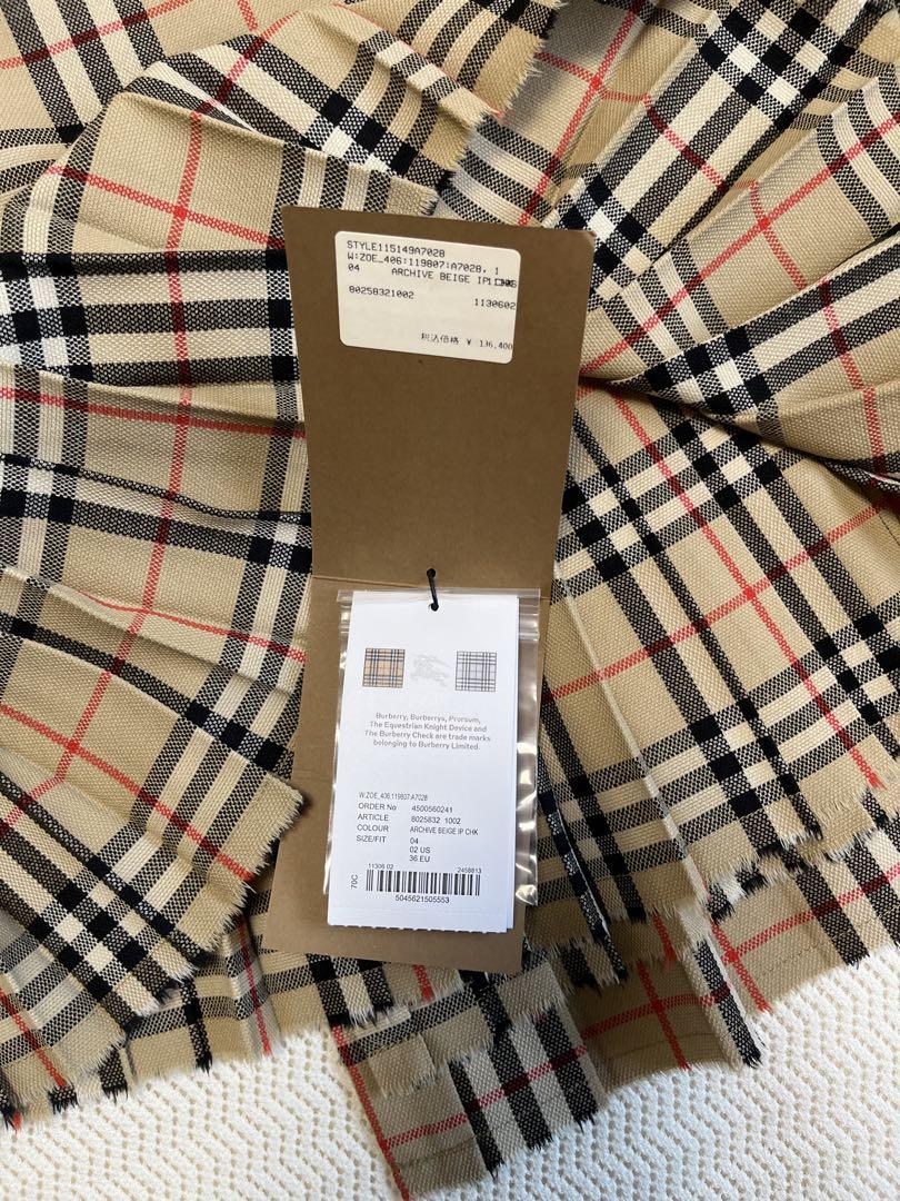 タグ値札付きBurberry スカートチェックスカート