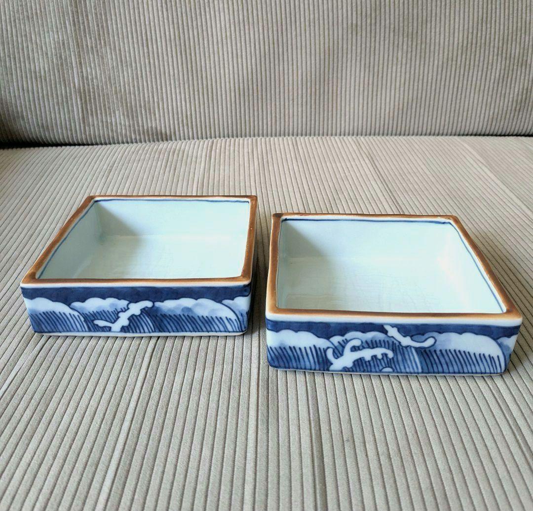 真玉園 白磁 青い波模様の長皿 陶器 工芸品 瀬戸窯元 藍色 大皿 真玉園 白磁 青い波模様の角皿 銘々皿 2枚セット 瀬戸窯元 藍色