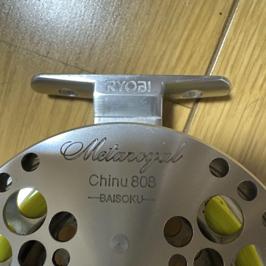 リール RYOBI Chinu808