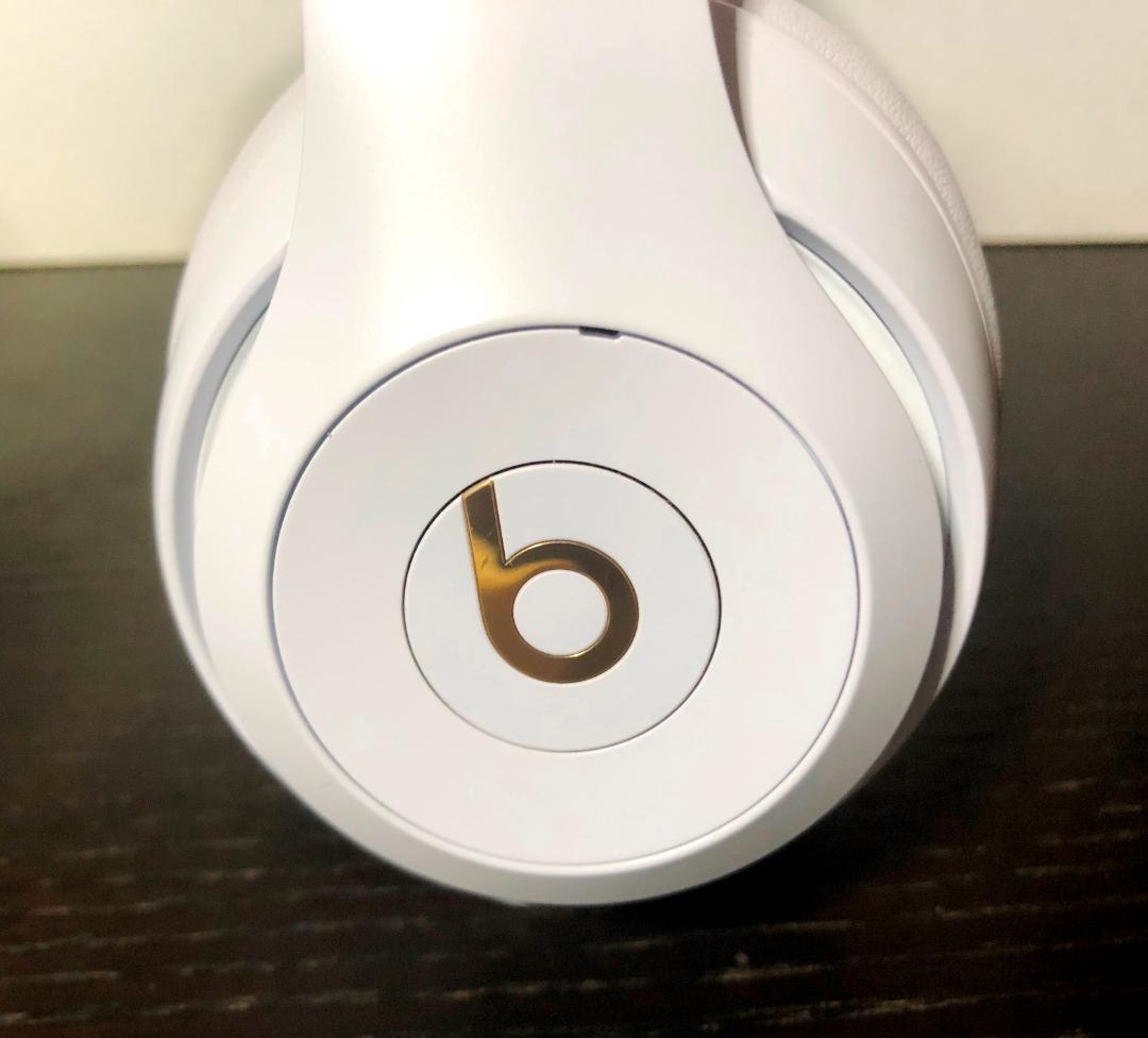 ①Beats Studio3 wireless・バッテリー・イヤーパッド新品
