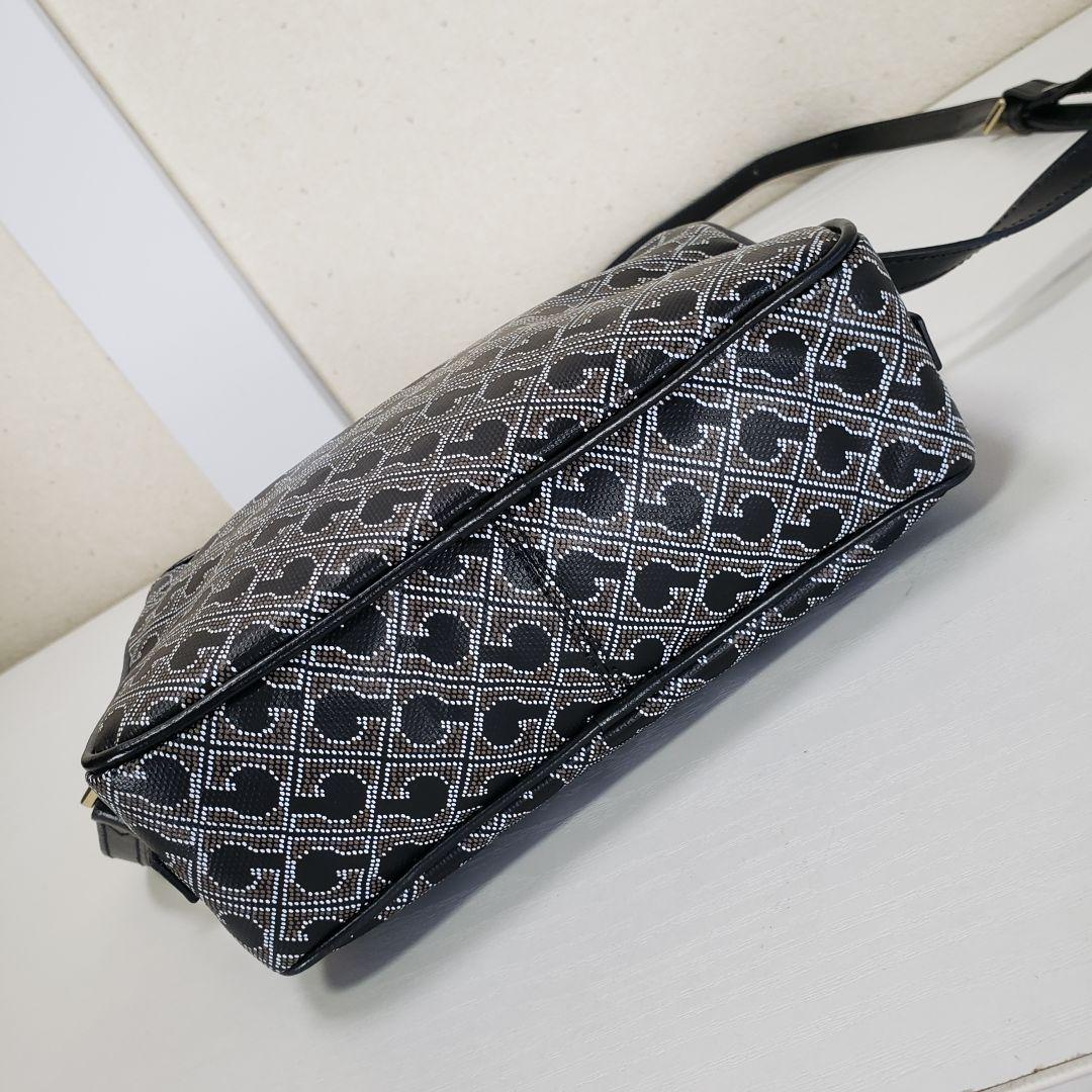 GHERARDINIゲラルディーニ PVC 斜め掛けポシェット ショルダー