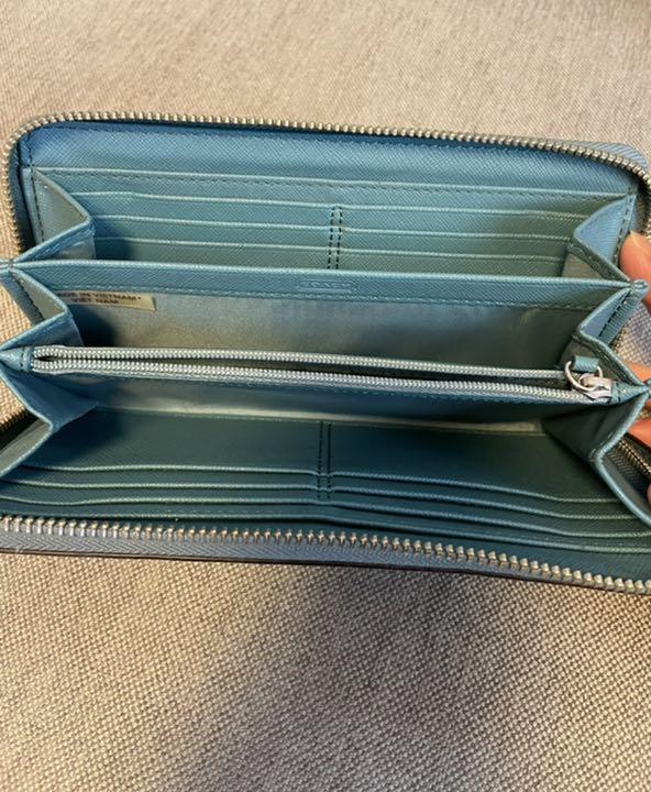 コーチ　coach  長財布　ラウンドファスナー　ブルー