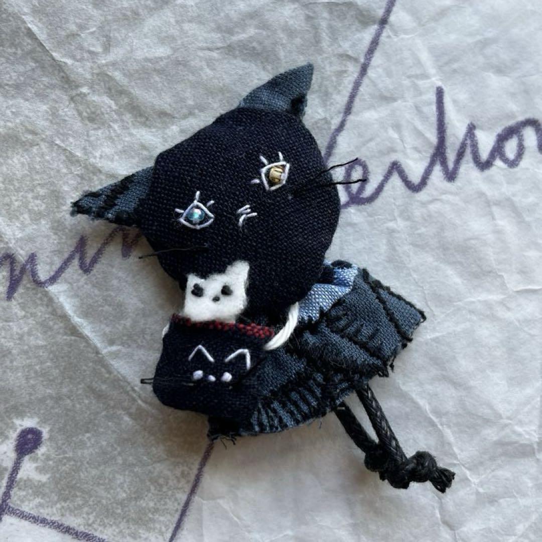 ミナペルホネンsymphony ×藍染ねこさんブローチ ハンドメイド