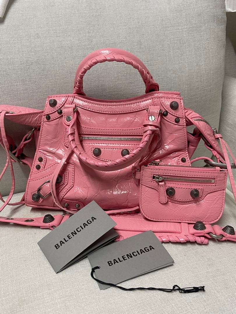 BALENCIAGA Neo Cagoleショルダーバッグ ピンク正規新品未使用