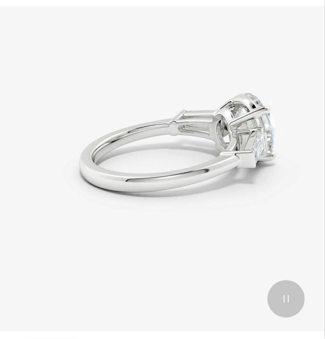 3.00ct D-VVS2 ラウンドとバゲットラボグロウンダイヤモンドリング