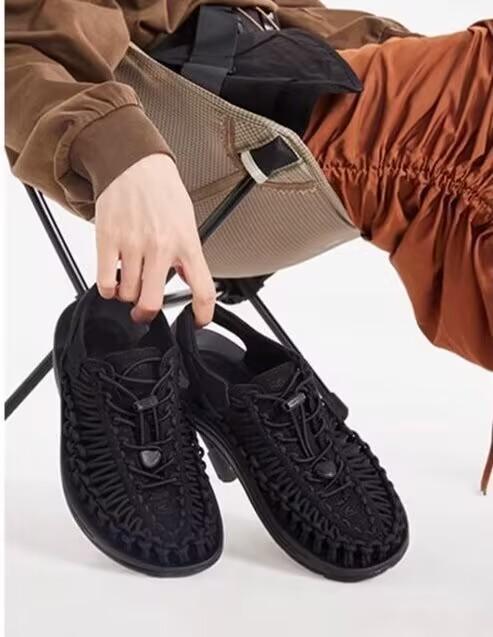 KEEN 24CM編み込みサンダル ブラック KEEN24㎝新品 編み込みスポーツサンダル ブラック - メルカリ