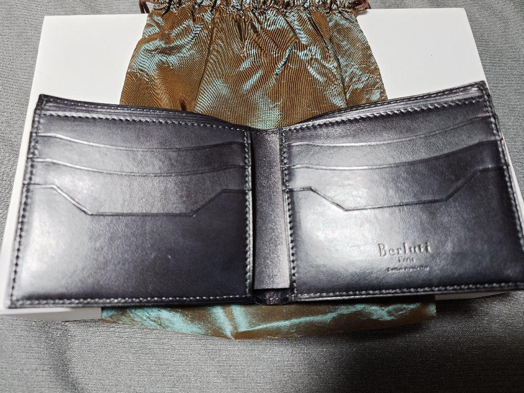 Berluti ベルルッティマコレスクリットレザー二つ折り財布