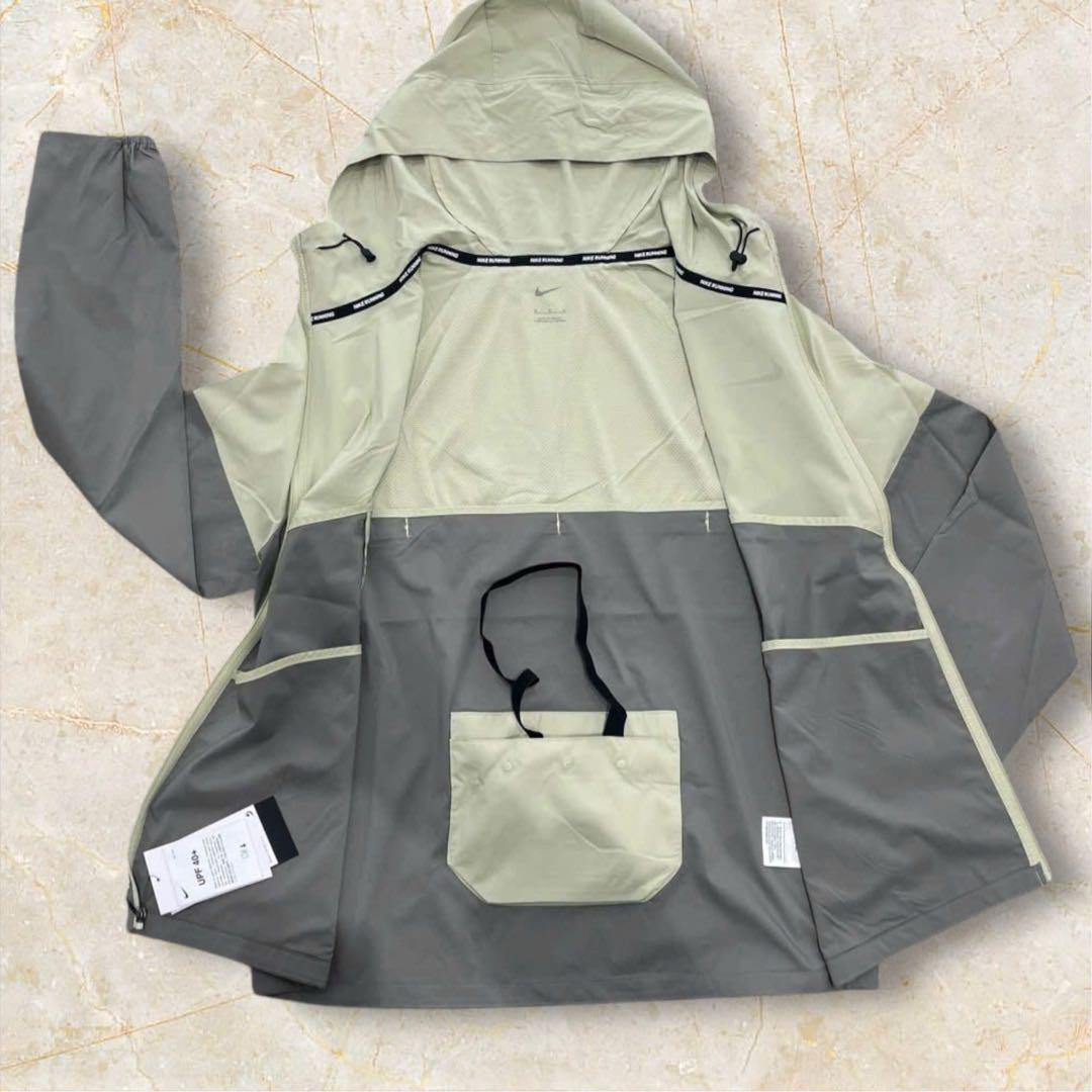 新品未使用　2XL NIKE ナイキランニング ウィンドランナー ジャケット