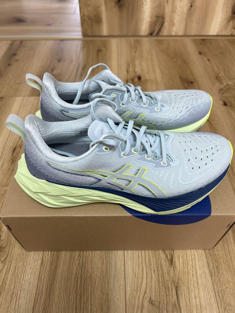 asics ランニングシューズ グレー/イエロー　ノヴァブラスト4 28cm