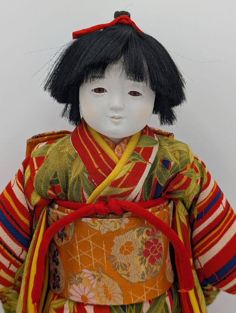 市松人形 日本人形 座り姿 華やか着物 赤い髪飾り 約35cm 伝統工芸品