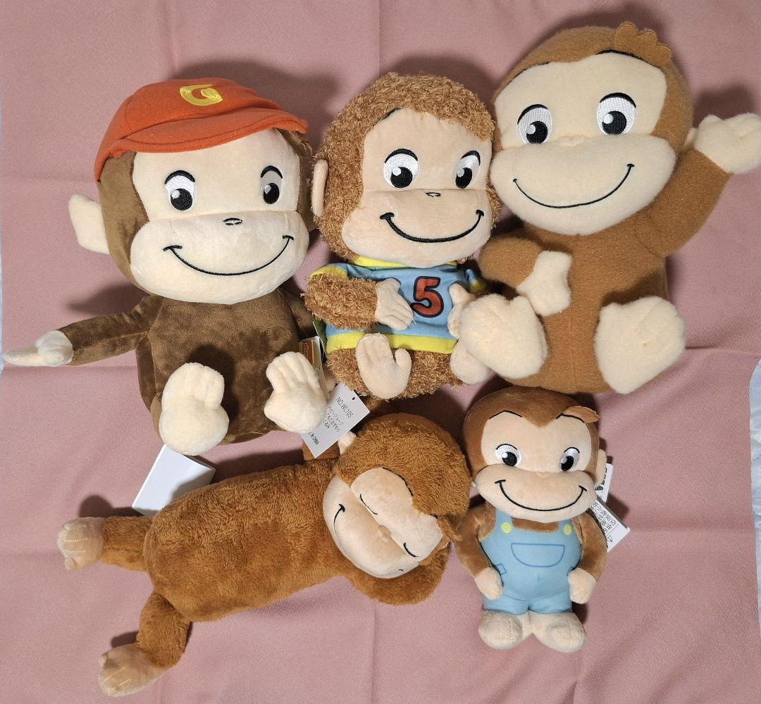 おさるのジョージ　ぬいぐるみ　まとめ売り　5点 おさるのジョージ ぬいぐるみ まとめ売り 5点 - メルカリ