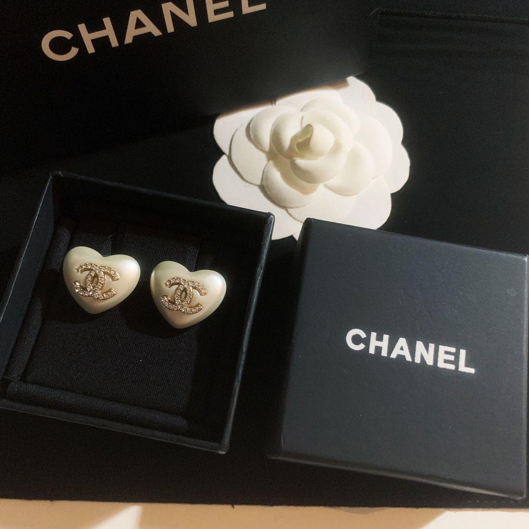 CHANEL ピアス