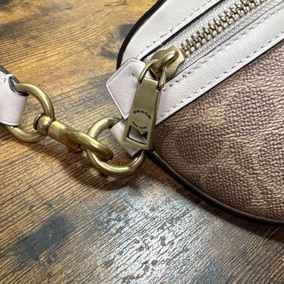 COACH ボディバッグ ベージュ
