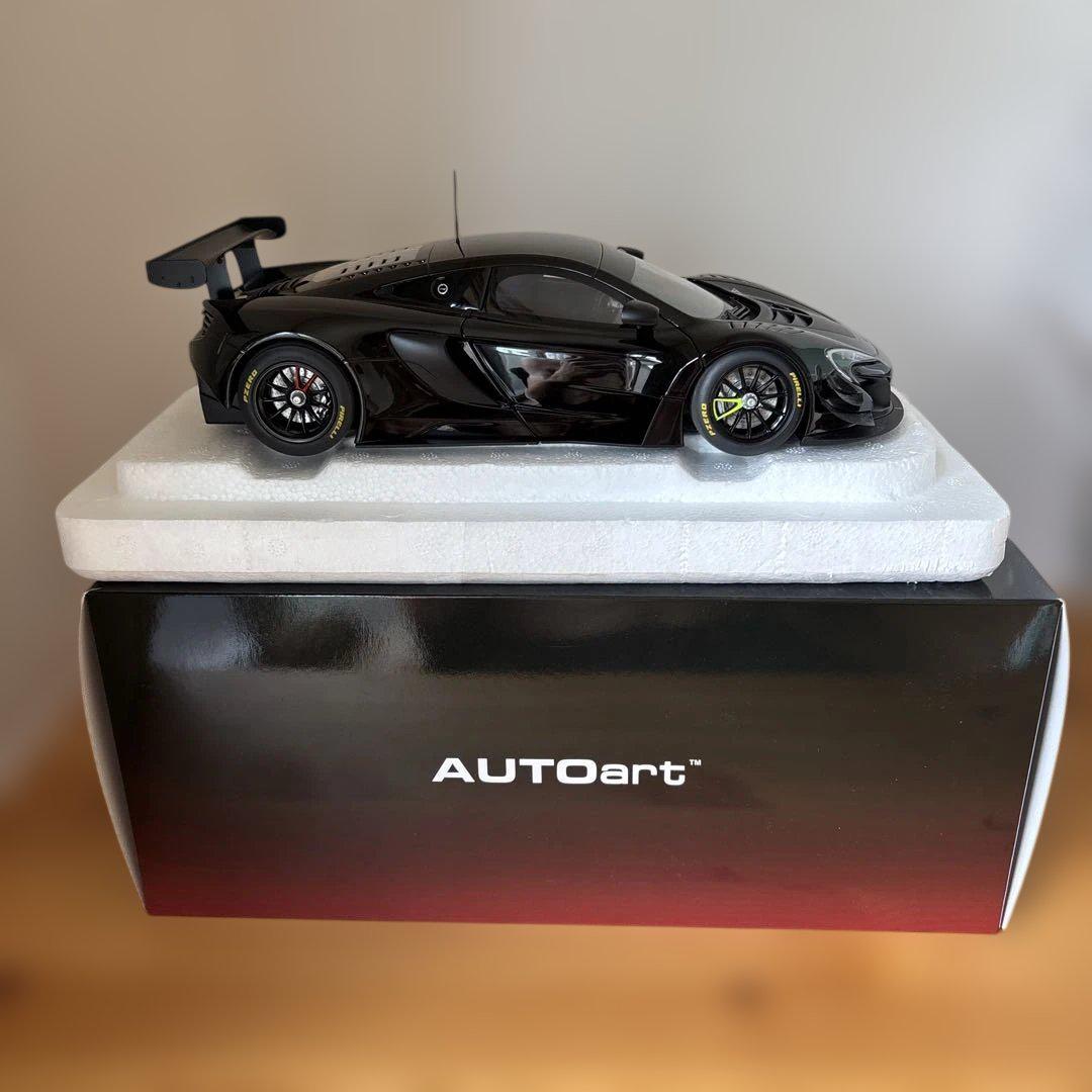 AUTOart McLaren 650S GT3 1:18 ブラック