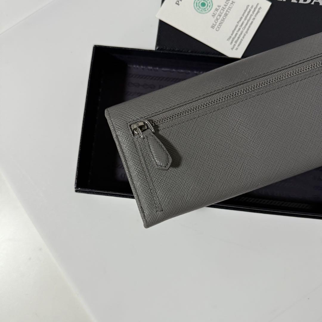 ⭐️未使用級⭐️　PRADA　サフィアーノレザー　リボン　長財布　1MH132