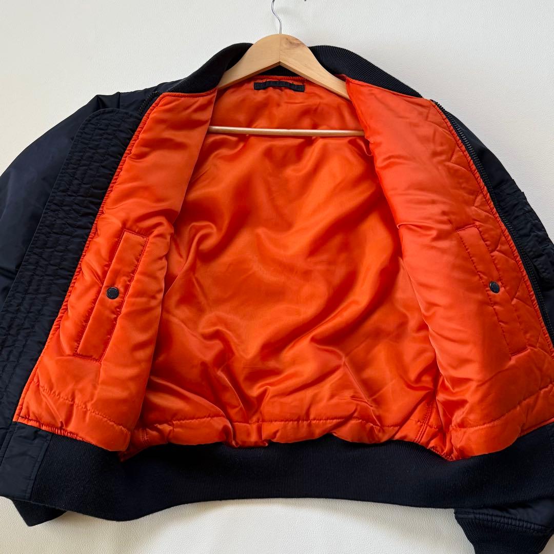 極美品 近年 アヴィレックス L フライトジャケット アーチロゴ ma-1 紺色 極美品 近年 アヴィレックス L フライトジャケット アーチロゴ ma-1 紺色