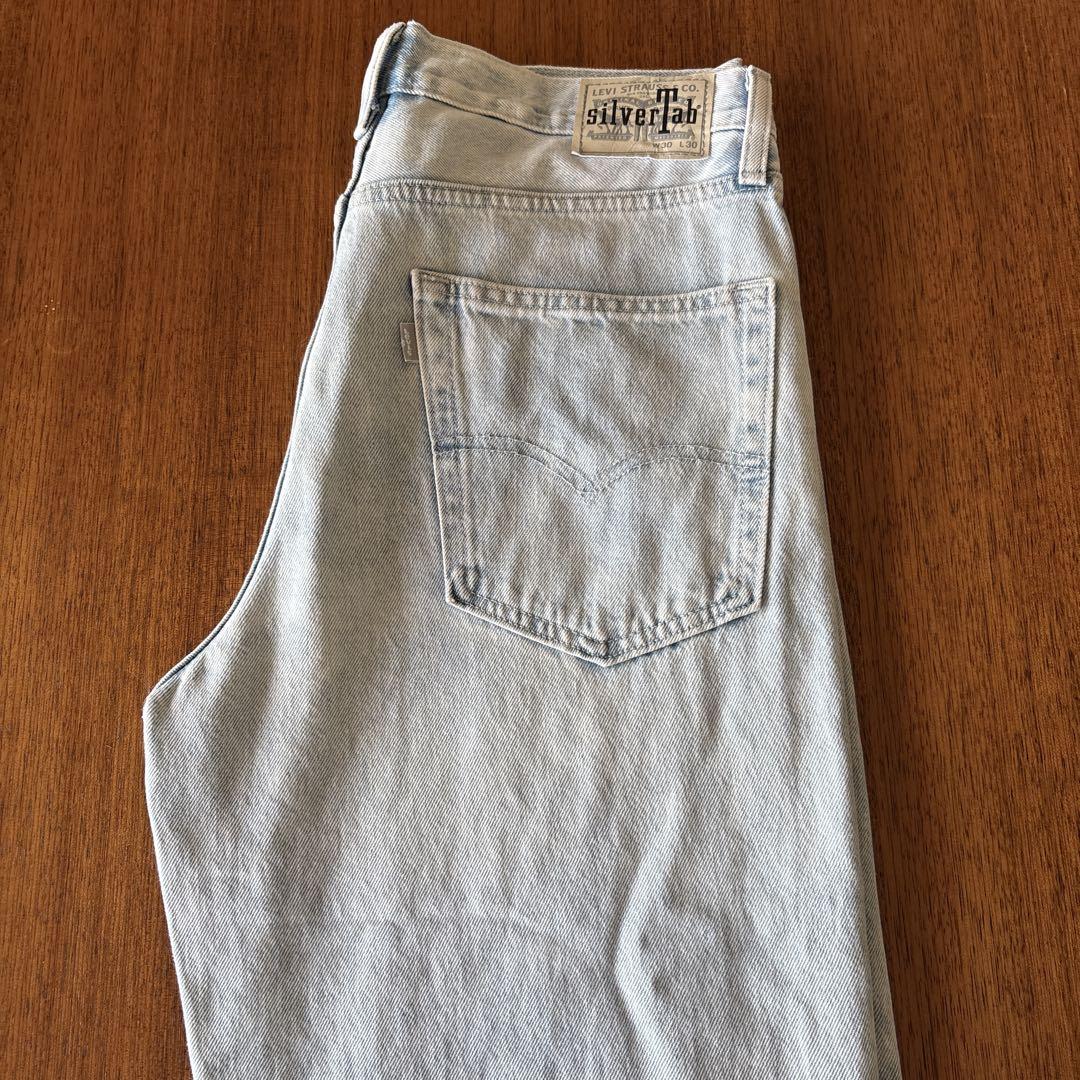 Levi's　シルバータブ