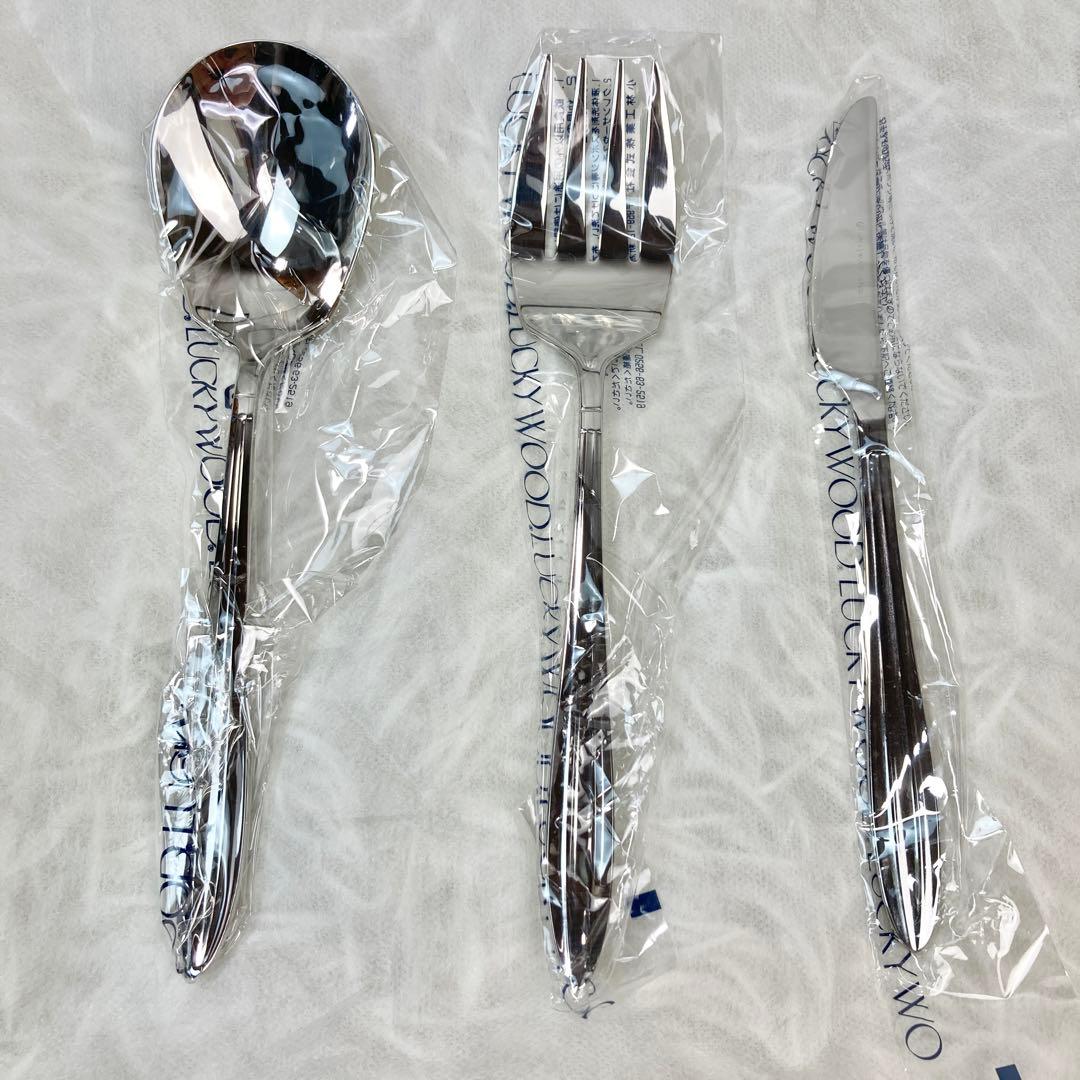 新品未使用】LUCKY WOOD カトラリーディナーセット 33p 銀 | www