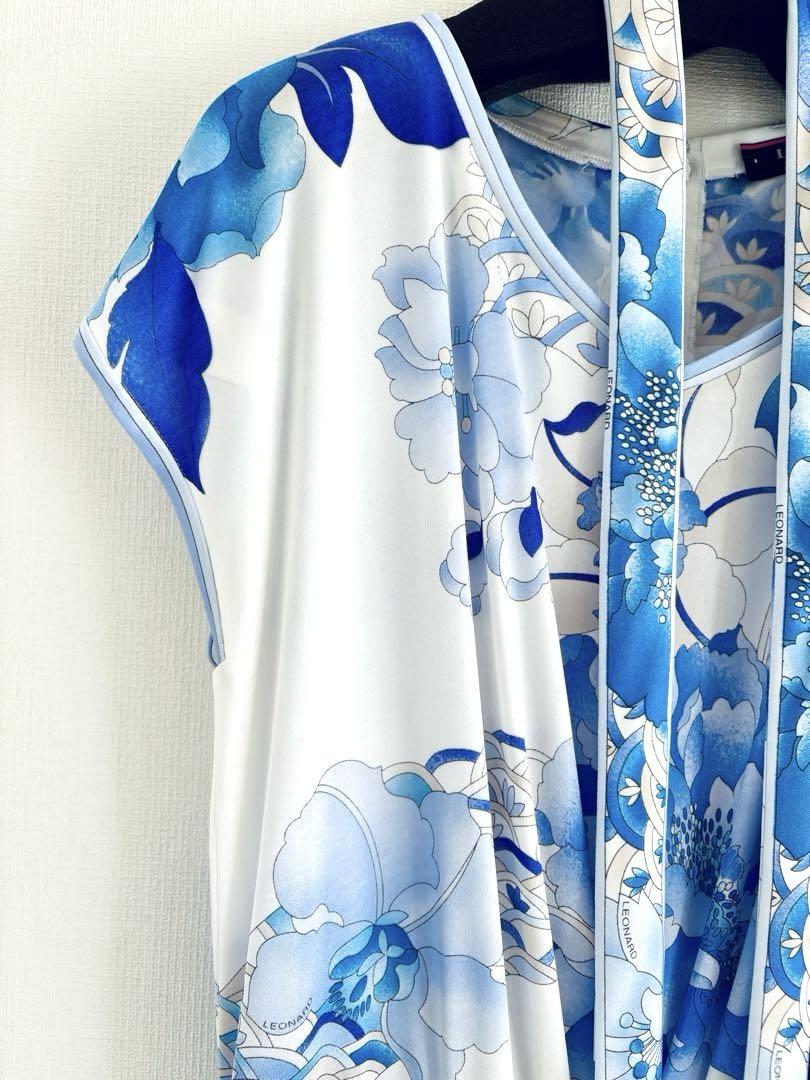 近年美品☆LEONARD☆ブルー系人気花柄カンカンワンピース　40 白