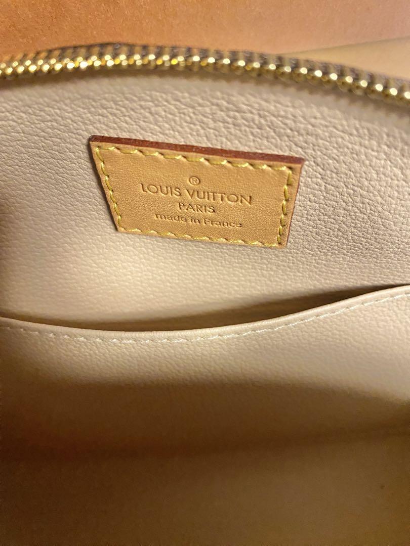 極美品　Louis Vuitton ルイヴィトン　モノグラム　ポーチ　レア品