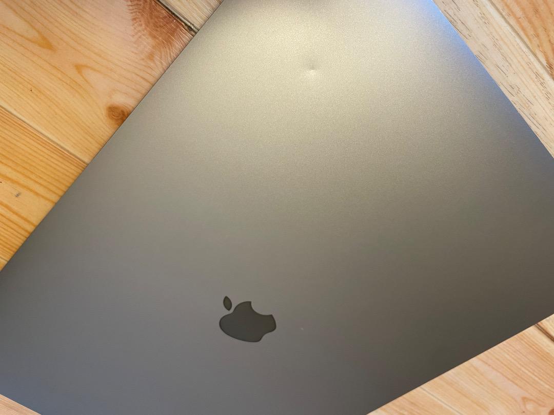 MacBook Pro 2019 16インチ
