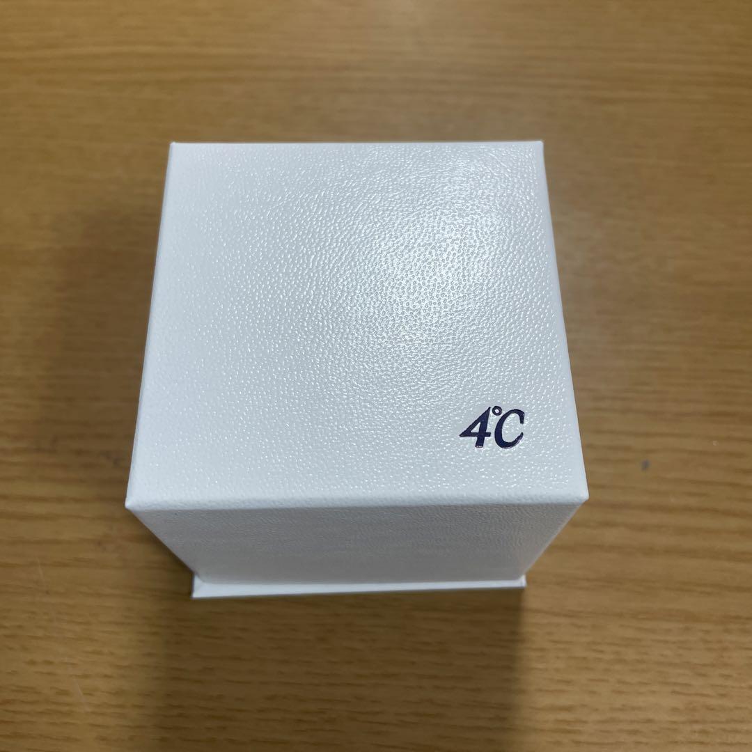 4℃ ピアス しずく型 K10ホワイトゴールド ピアス 保証書付き 新品未使用
