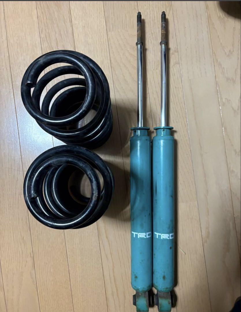 ncp91ヴィッツRS TRDショックアブソーバーとスプリングセット