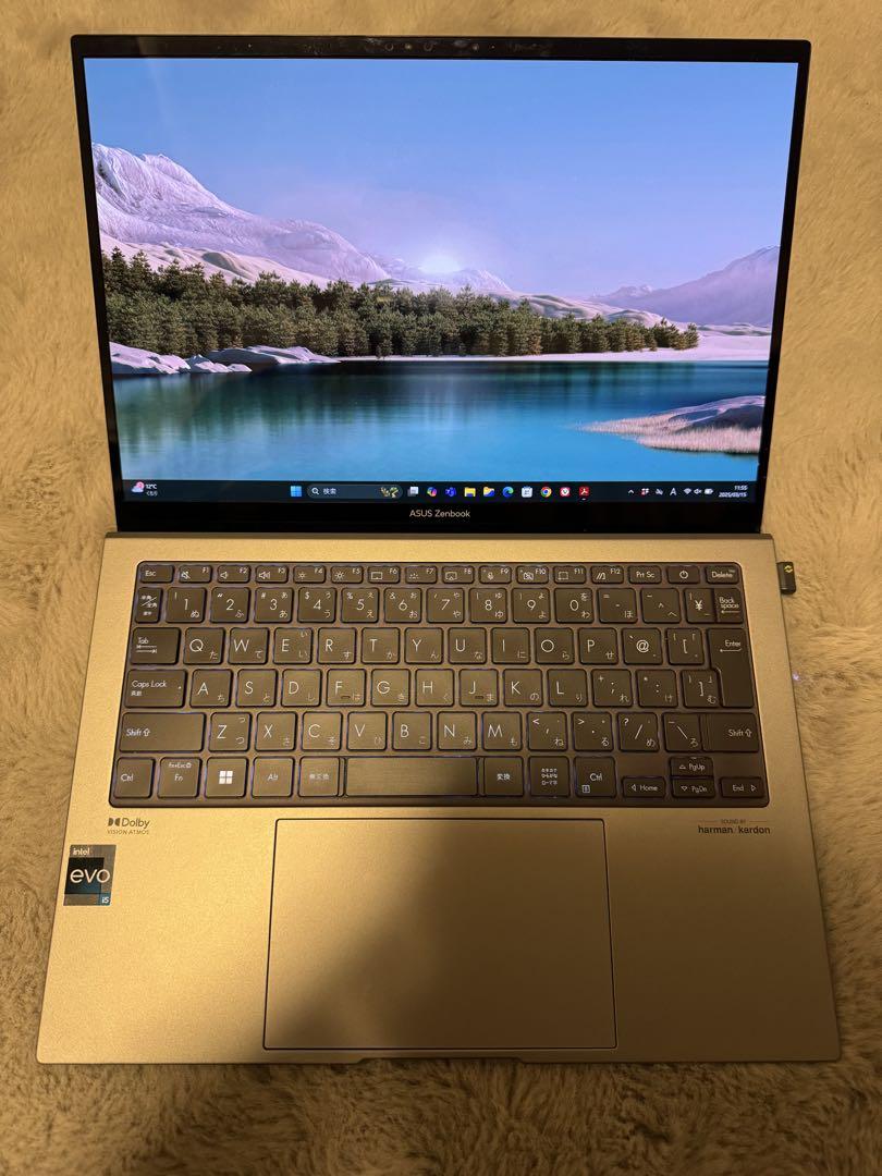 ASUS ZenBook S 13 OLED