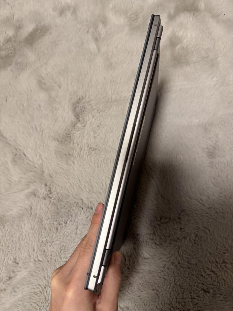 ASUS ZenBook S 13 OLED