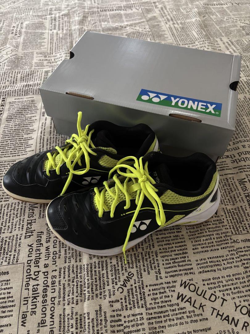 YONEX バドミントンシューズ ブラック/イエロー 24cm
