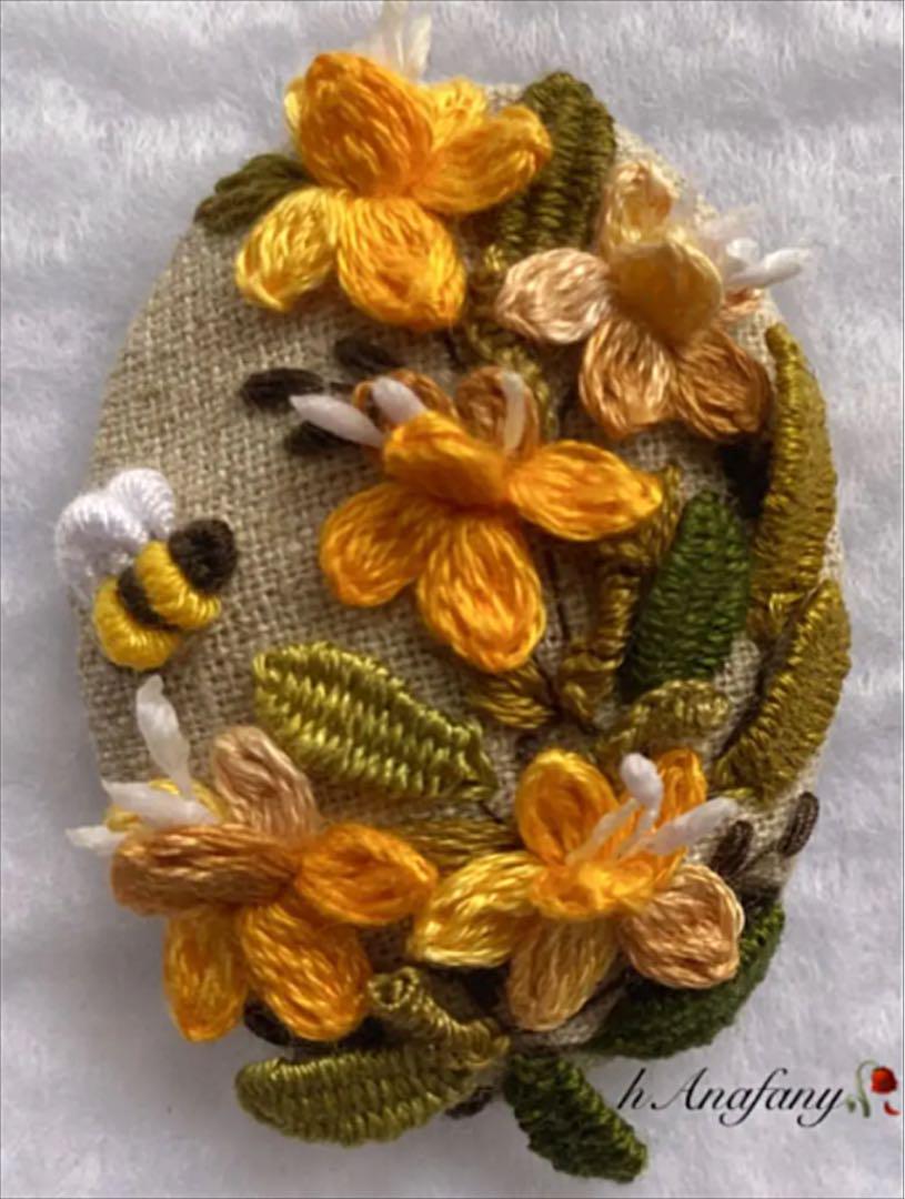 ❁hAnafany❁専用)くるみボタン　立体刺繍　ブローチ ❁hAnafany❁(専用)くるみボタン 立体刺繍 ブローチ