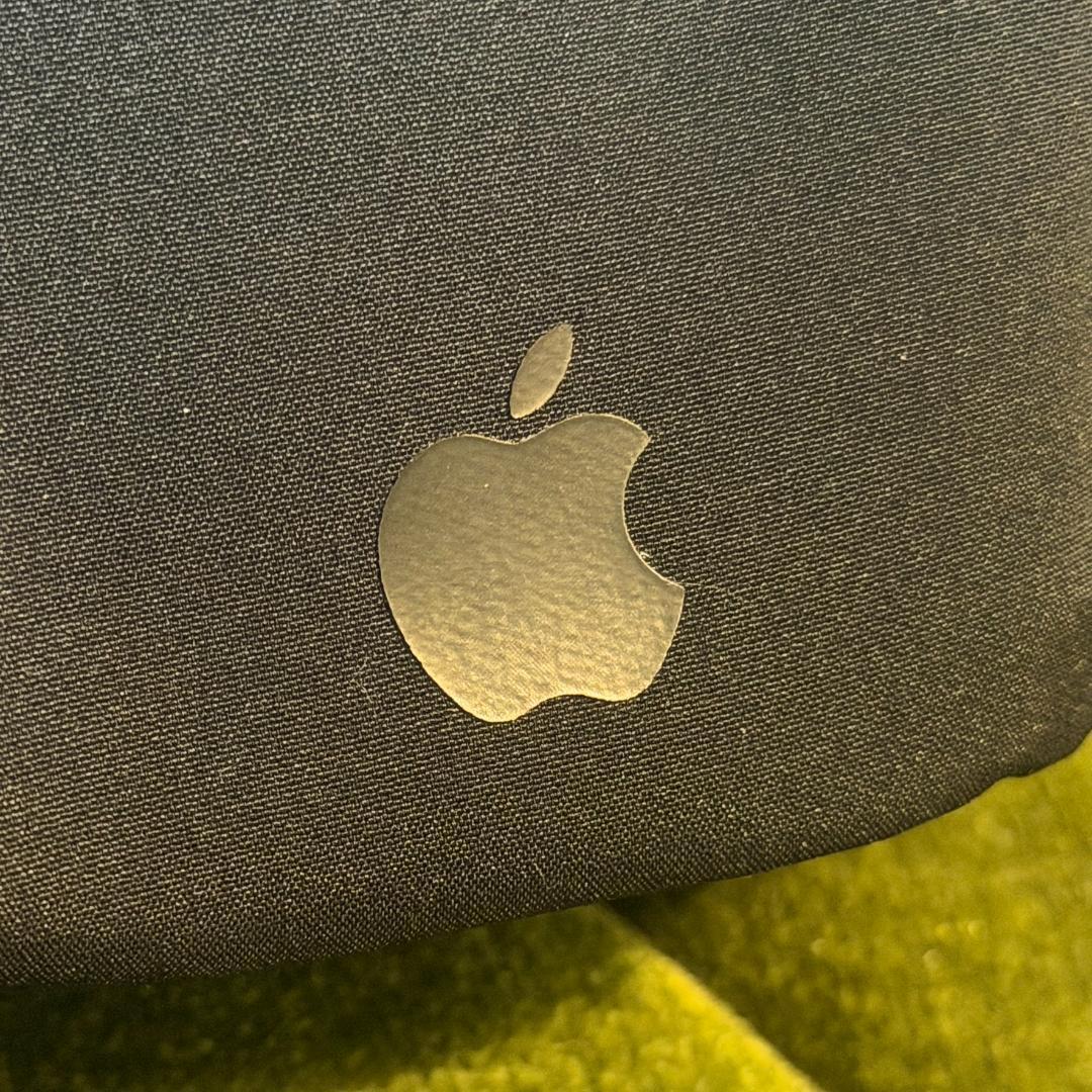 新品未使用 NEWERA ニューエラ Apple社 限定キャップ グッズ コラボ 新品未使用 NEWERA ニューエラ Apple社 限定キャップ グッズ コラボ