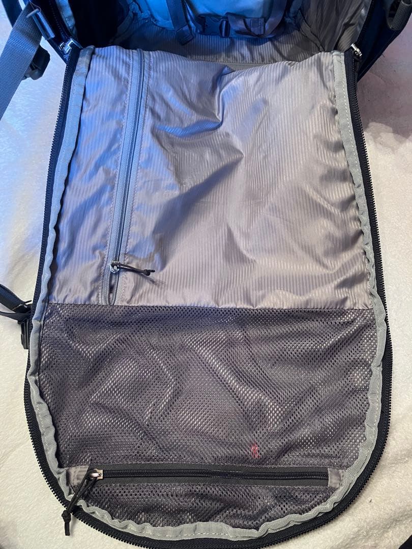 OSPREY オスプレー2wayバッグ【Sojourn 80L】レインカバー付き OSPREY オスプレー2wayバッグ【Sojourn 80L】レインカバー付き