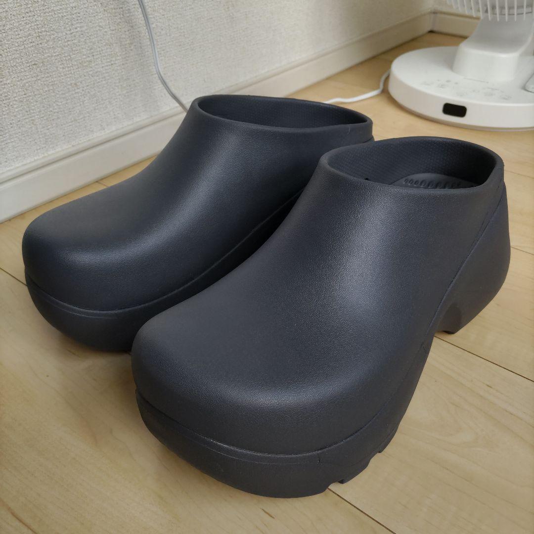 crocs hydra clog