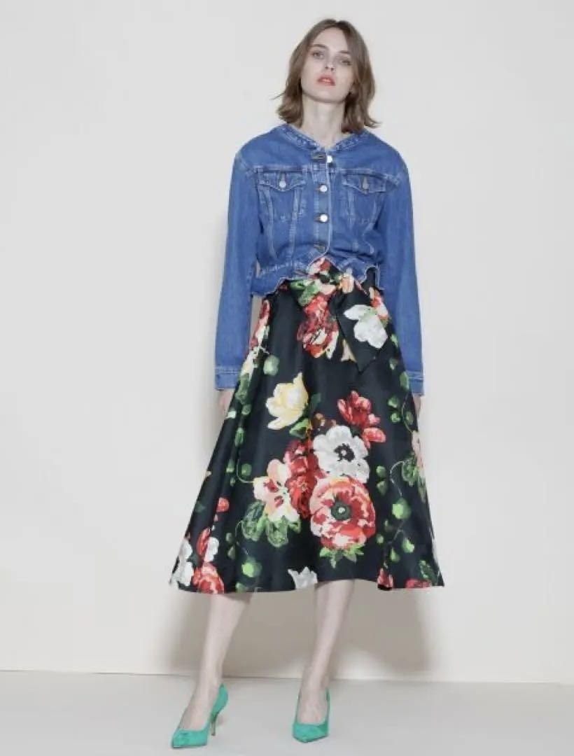 グレースコンチネンタル　マルチフラワーフレアスカート 38(M)美品　花柄 フラワーモチーフフレアスカート / GRACE CONTINENTAL | GRACE