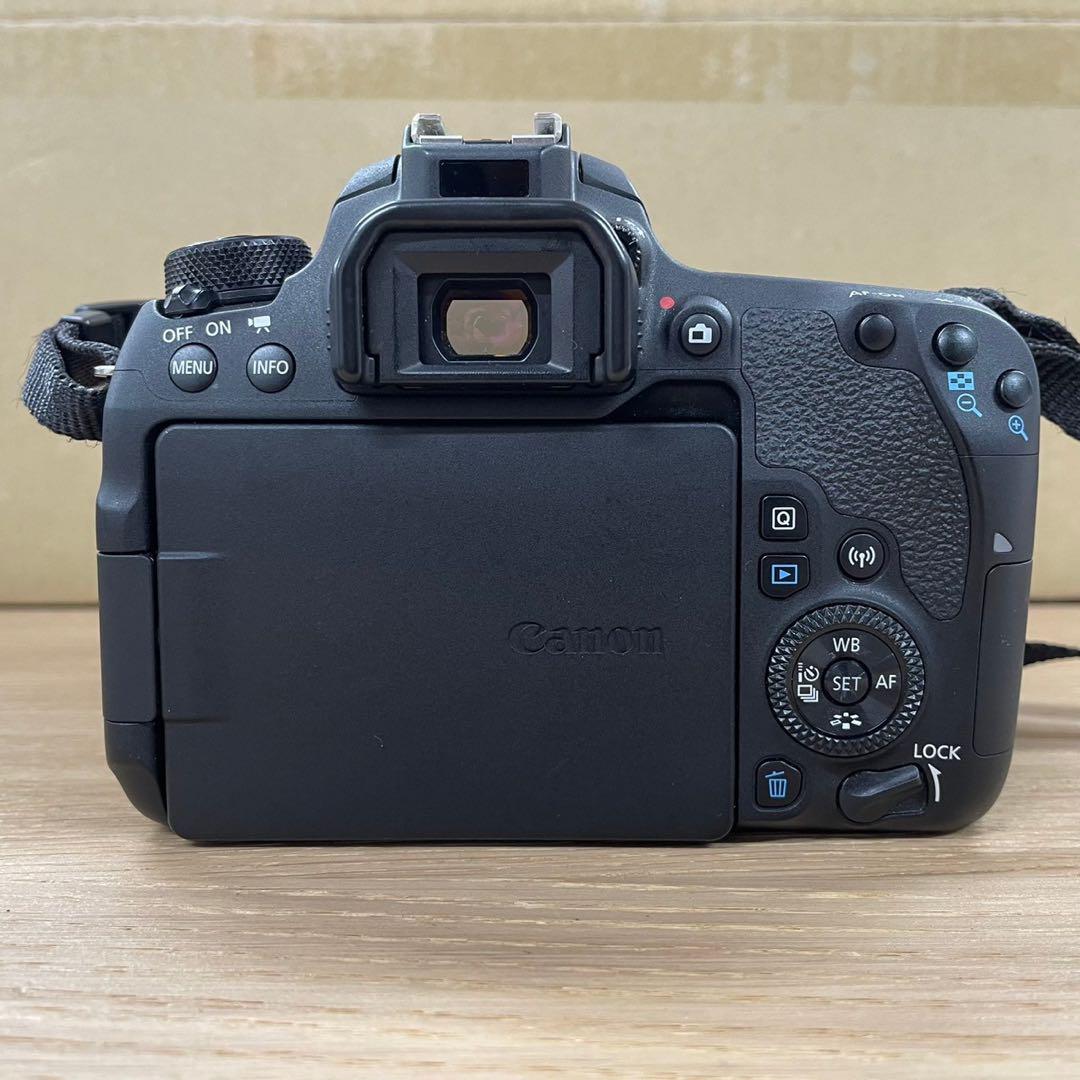 Canon EOS 9000D ダブルズームキット WW9388