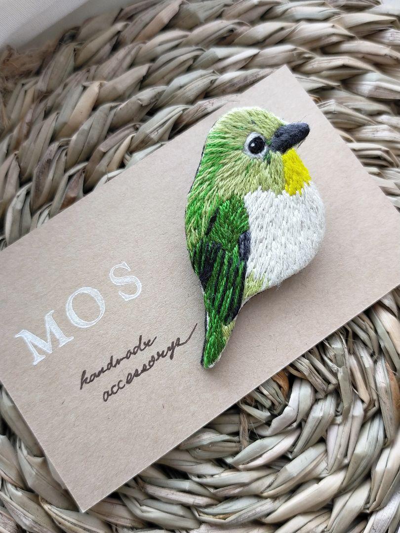 手刺繍ブローチ 鳥 メジロ 画像2