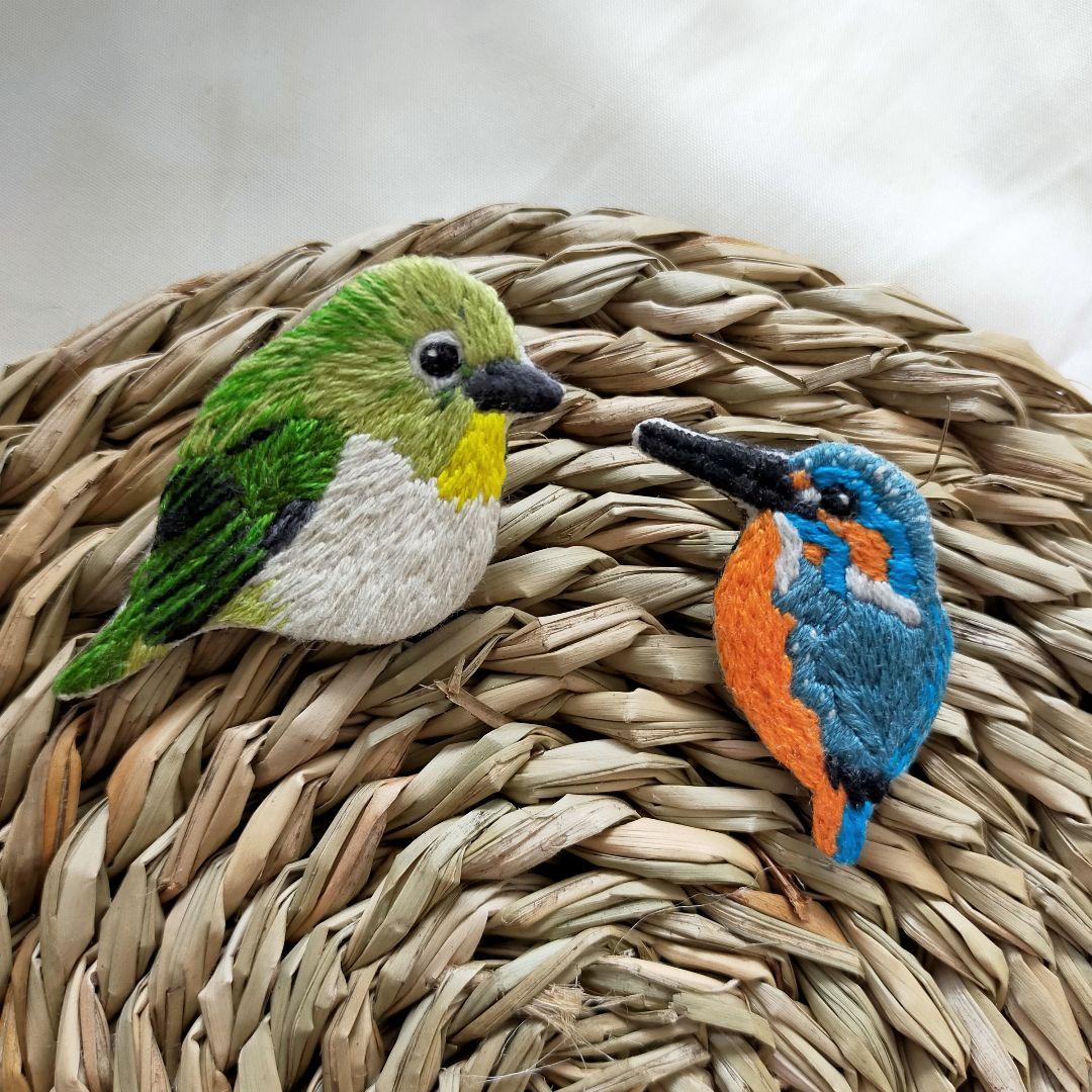 手刺繍ブローチ 鳥 メジロ 画像7