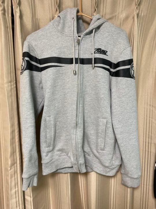 TOP REBEL パーカー　二つセット レベル