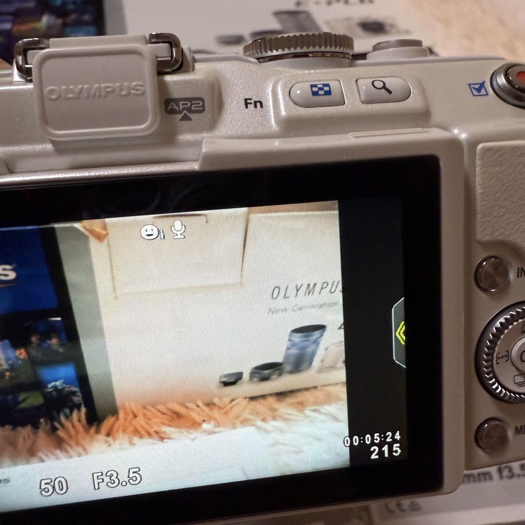 【中古品】OLYMPUS PEN Lite E-PL6 EZダブルズームキット