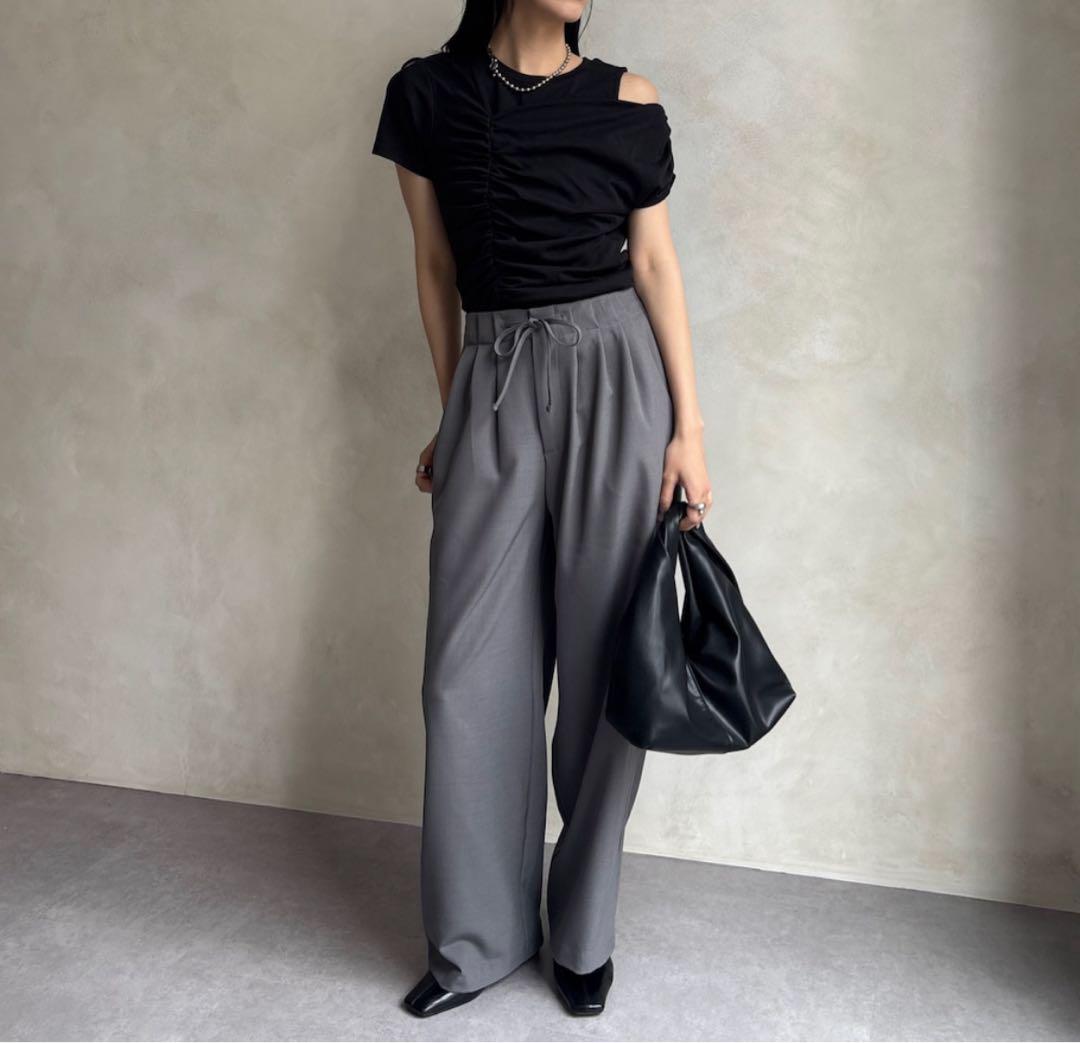 新品 タグ無しCAPRICIEUX LE'MAGE アシメギャザーTシャツ
