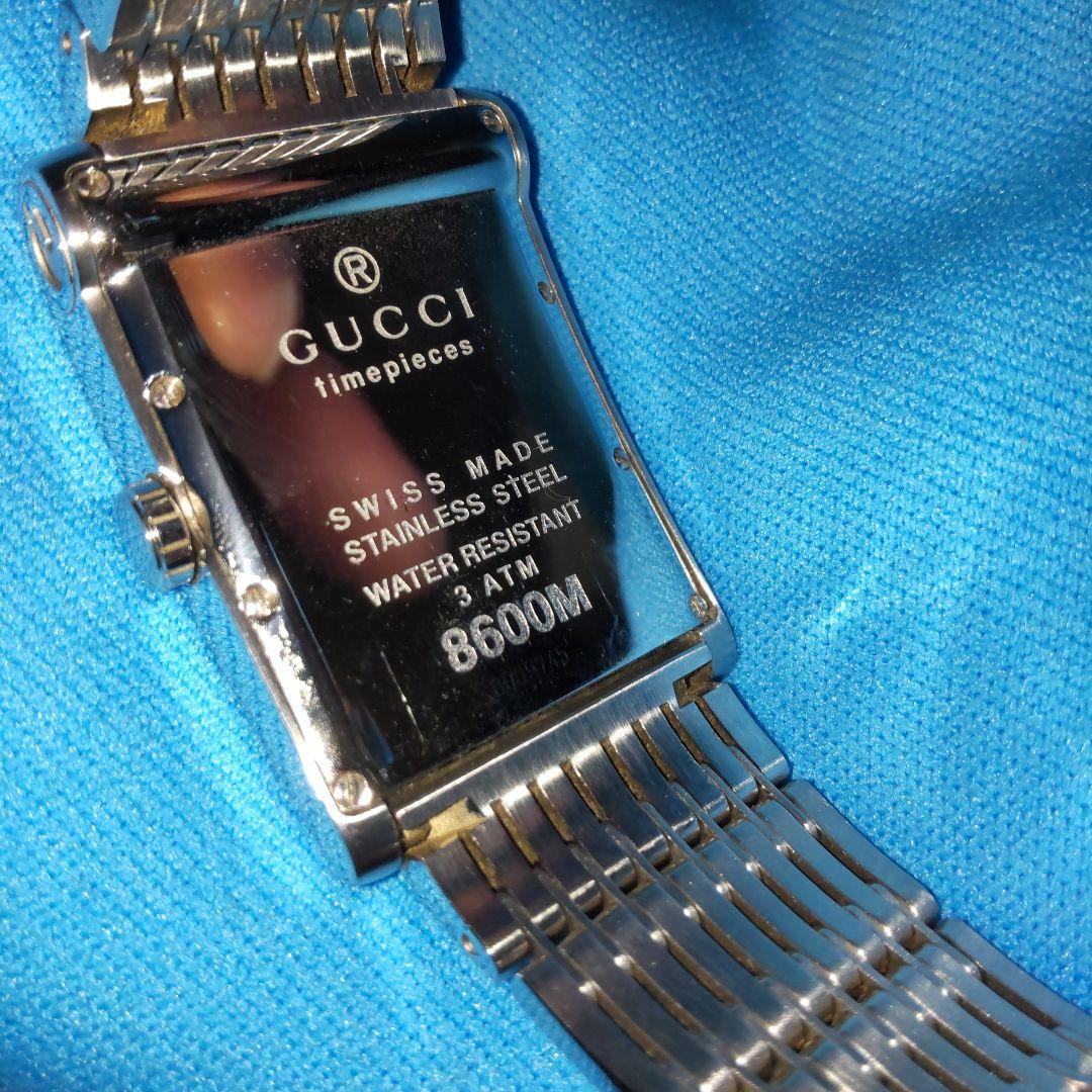 GUCCIメンズの時計です。