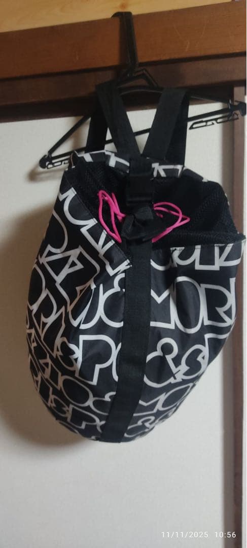 X-NIX スノーボードウェア GUESS ジャケット&バッグ付 X-NIX スノーボードウェア GUESS ジャケット&バッグ付