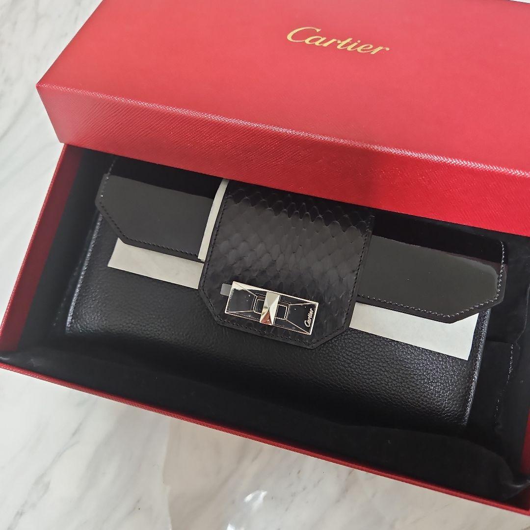Cartier カルティエパヴィリオンクラッシックフェミニン長財布