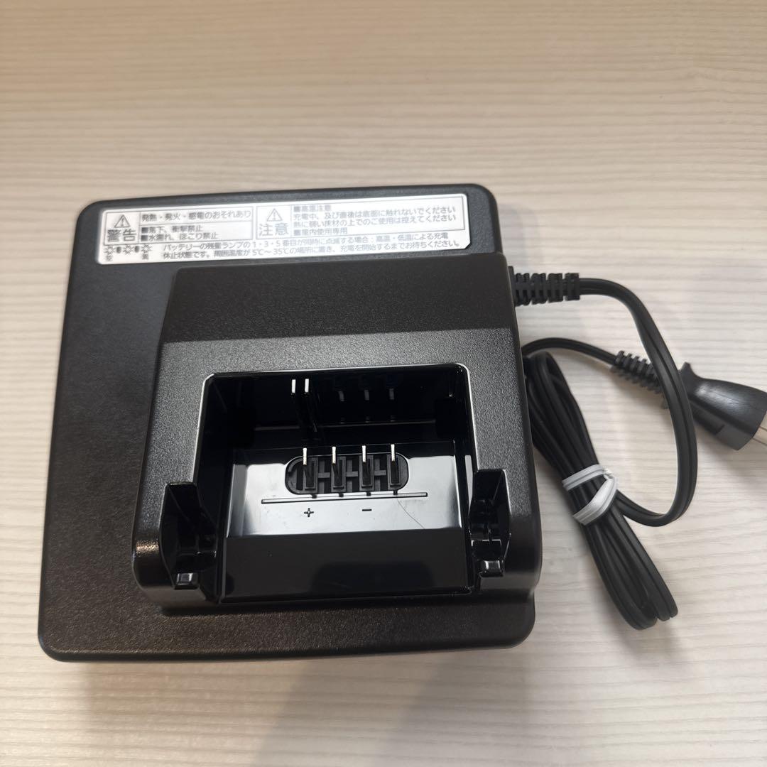 Panasonic NKJ075Z1B 電動自転車用充電器