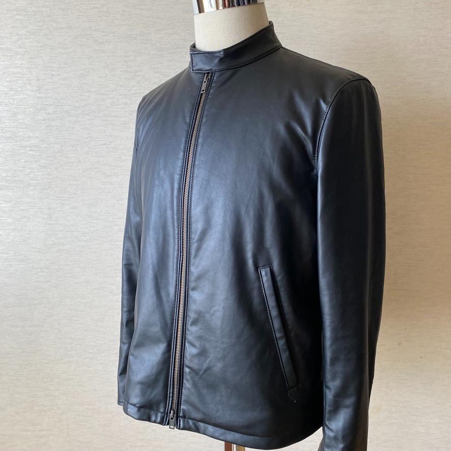 ユニクロ ネオレザーシングルライダースジャケット レザー